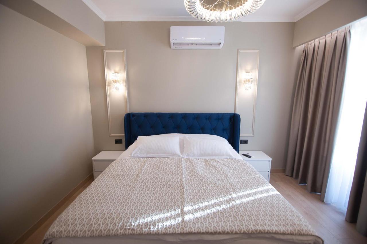 Sky View Hotel Korce Exterior photo