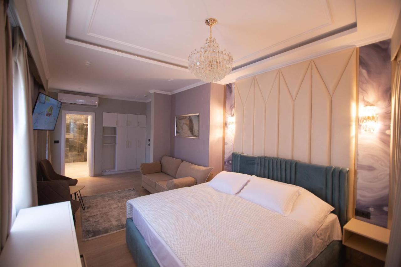 Sky View Hotel Korce Exterior photo